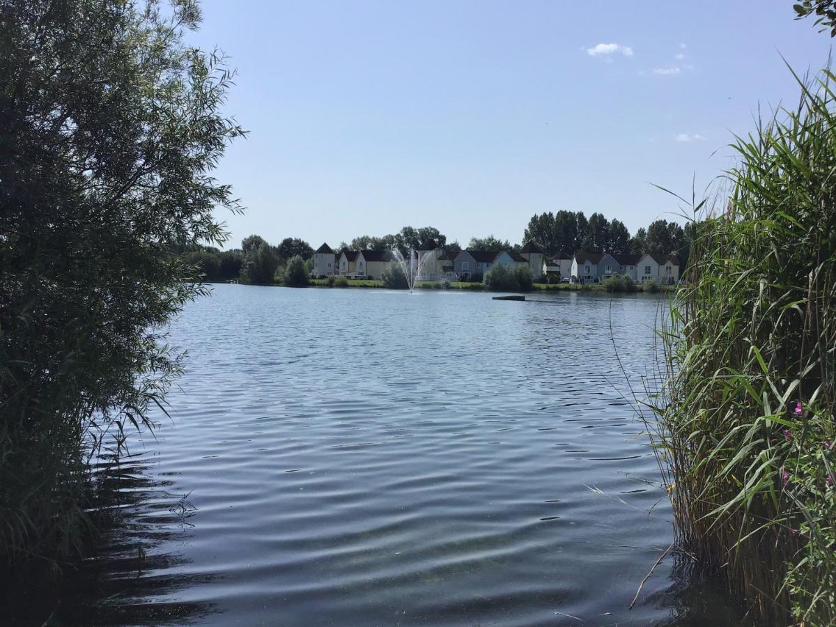 'That One' Our Cotswold Lakeside Lodge Cirencester Exteriér fotografie